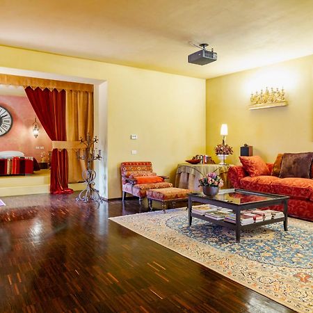 Bohemian Suite Spacious And Central Loft Болоня Екстериор снимка