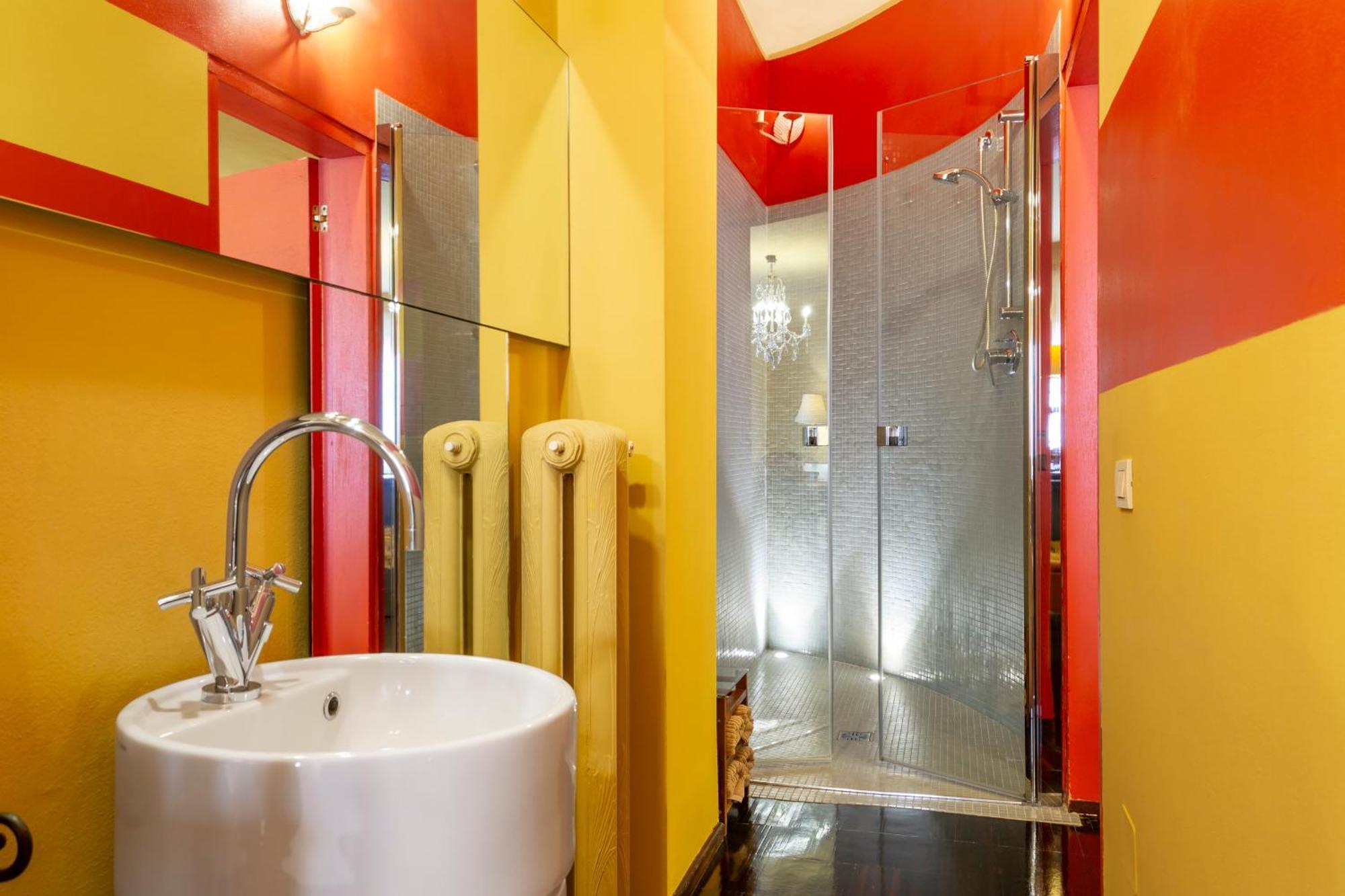 Bohemian Suite Spacious And Central Loft Болоня Екстериор снимка